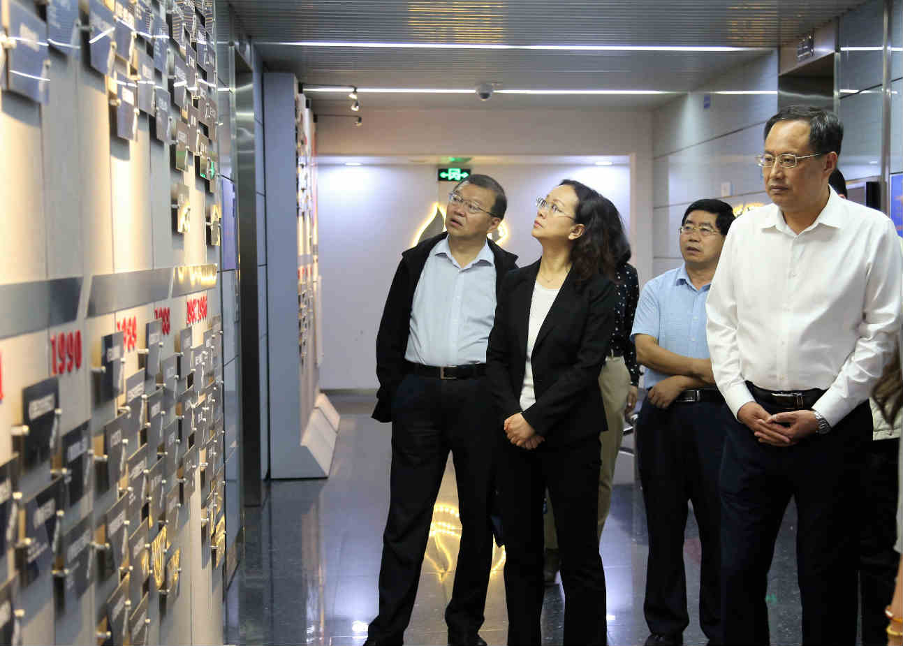 青海省廣播電影電視局局長申紅興一行調(diào)研山影集團 青海省廣播電影電視局局長申紅興一行調(diào)研山影集團