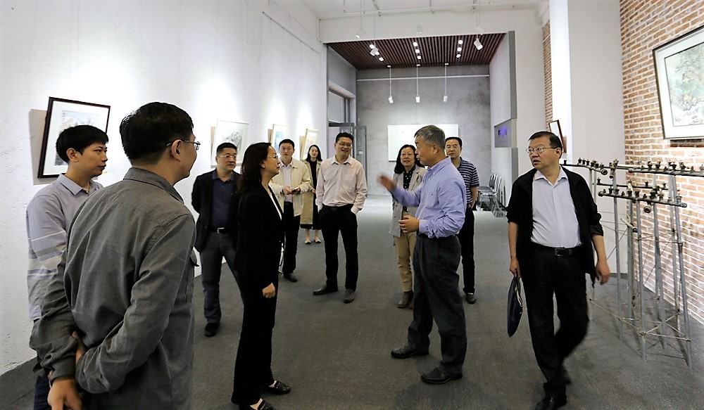 青海省廣播電影電視局局長申紅興一行調研山影集團